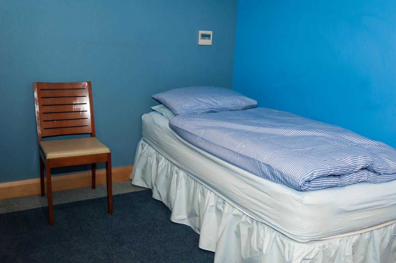 Russell Scott Backpackers Hostel Leeds  Extérieur photo