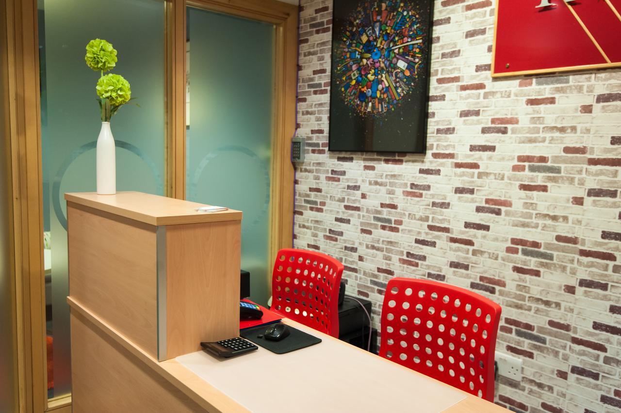 Russell Scott Backpackers Hostel Leeds  Extérieur photo