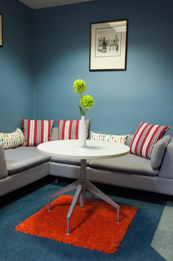 Russell Scott Backpackers Hostel Leeds  Extérieur photo