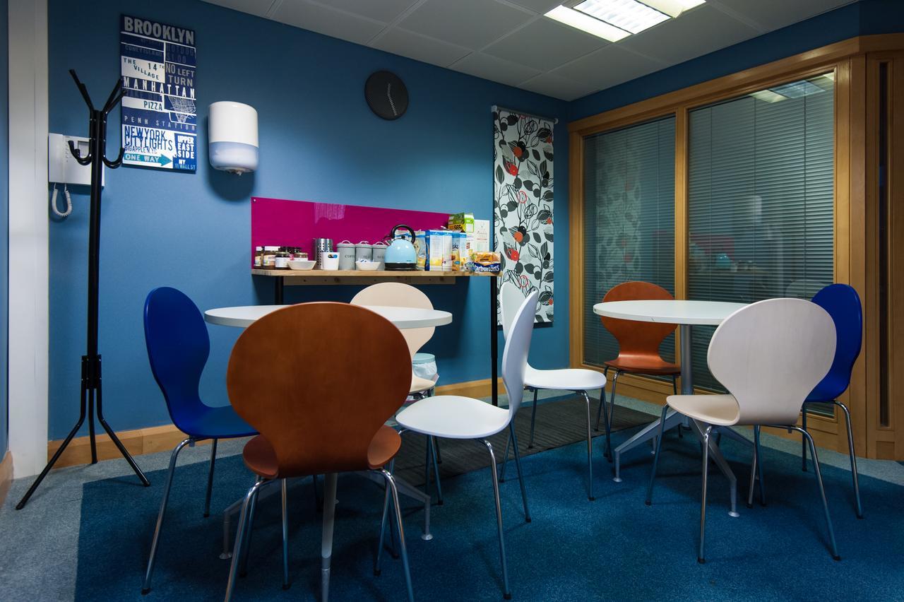 Russell Scott Backpackers Hostel Leeds  Extérieur photo
