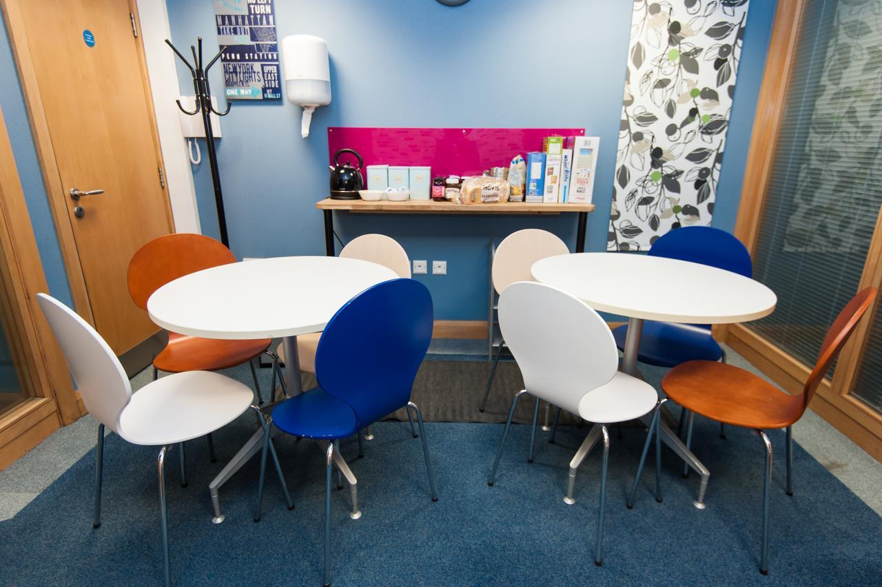 Russell Scott Backpackers Hostel Leeds  Extérieur photo