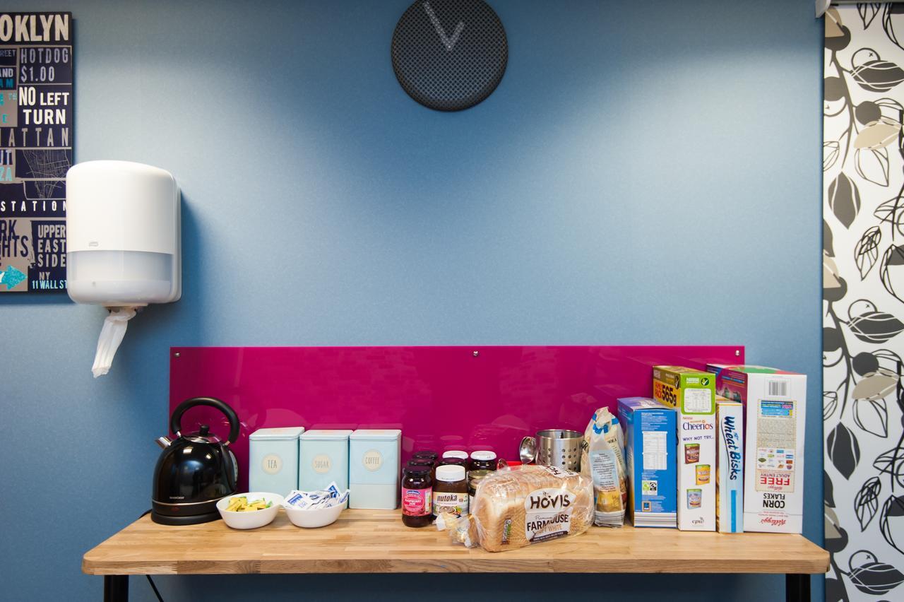 Russell Scott Backpackers Hostel Leeds  Extérieur photo