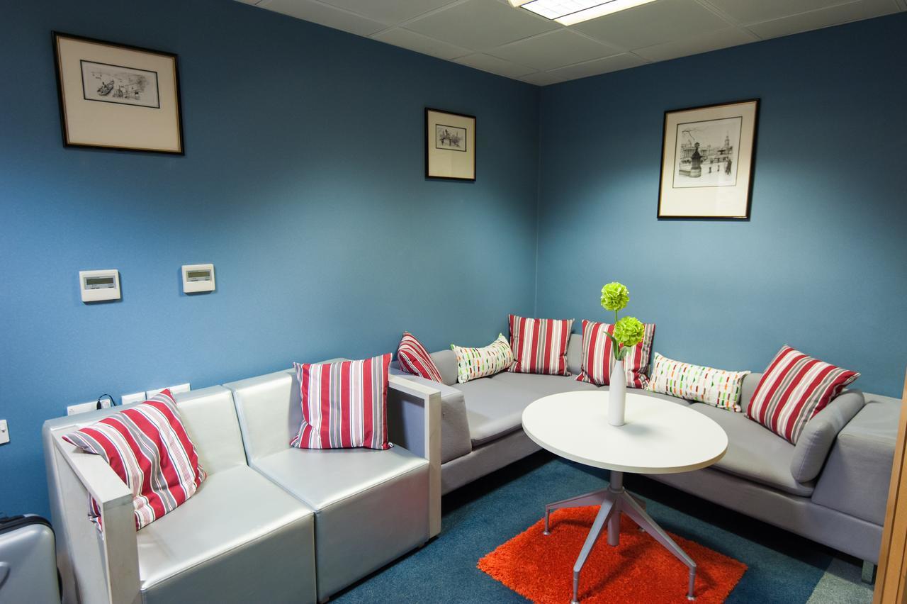 Russell Scott Backpackers Hostel Leeds  Extérieur photo
