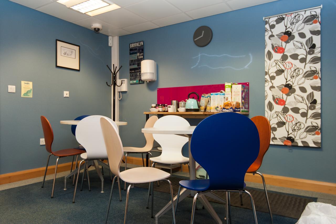 Russell Scott Backpackers Hostel Leeds  Extérieur photo