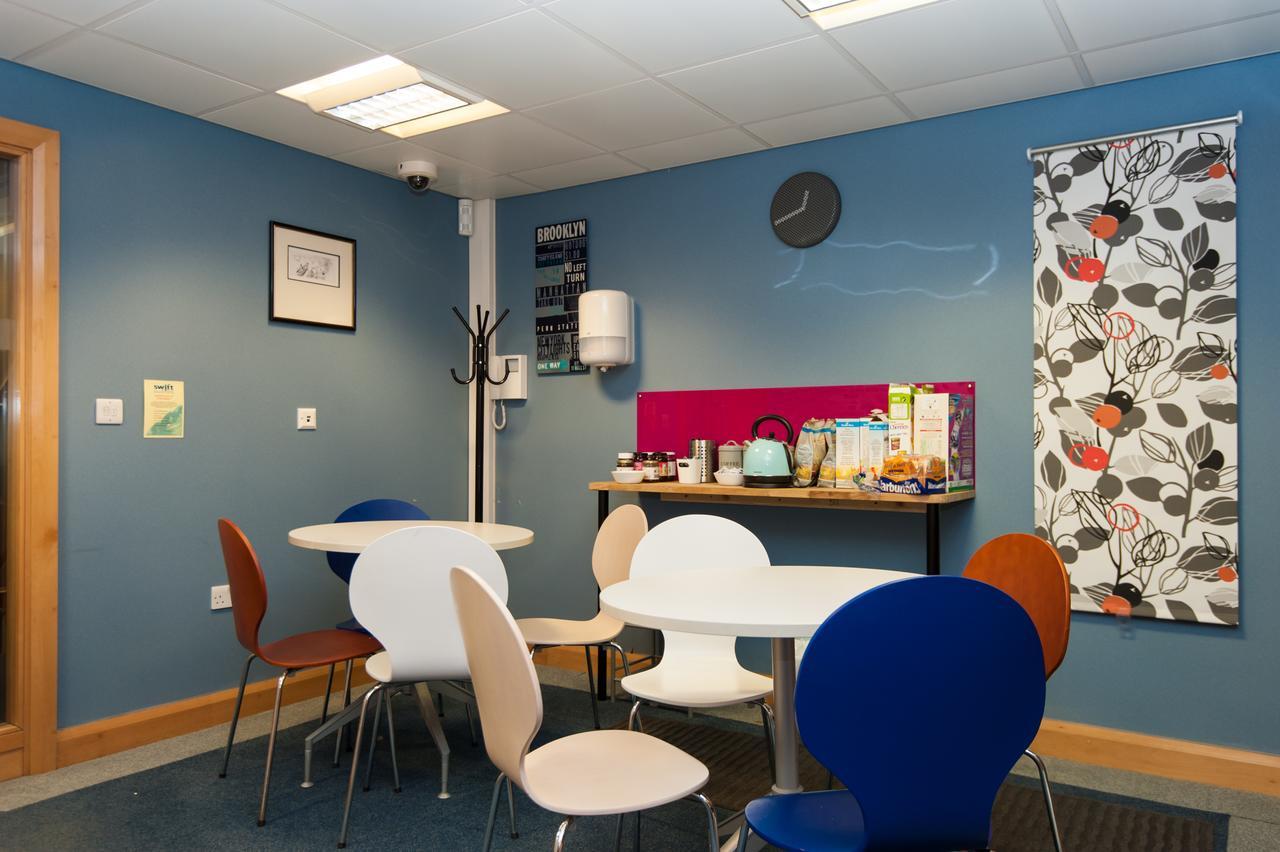 Russell Scott Backpackers Hostel Leeds  Extérieur photo